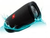 Caixa de Som JBL Charge 3+ Mini sem Fio com Bluetooth / Modo Rádio FM / 10w  CD:001